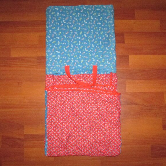 Handmade Patchwork Pocketed w/Handle Play Quilt – Vintage Cotton - Picture 3 of 12